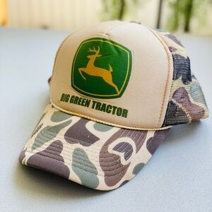 Vintage John Deere Tan Tractor Mesh Camouflage hat